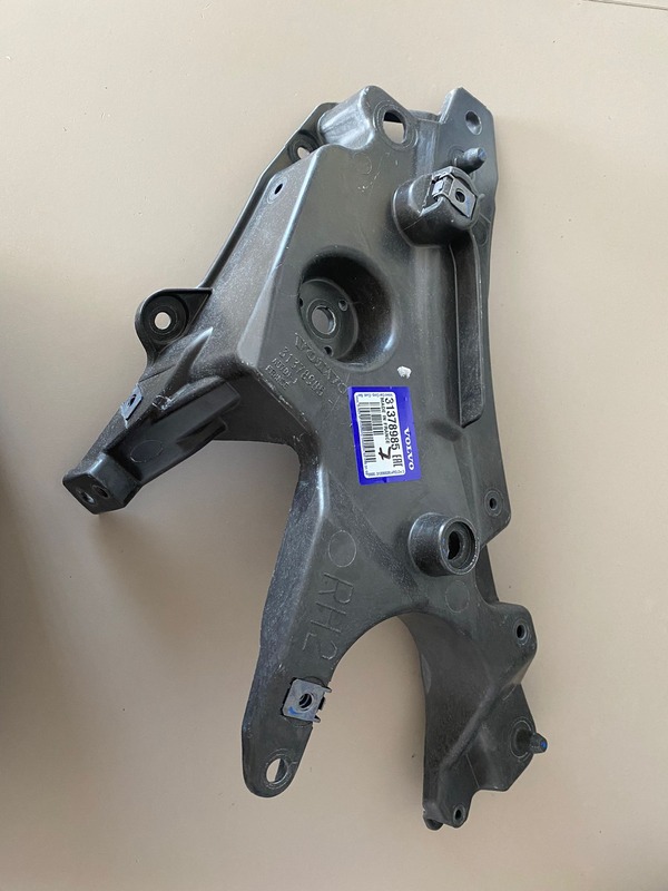 点字盤 Fender lower front right S90 2017+ ORIGINAL NEW 31378985